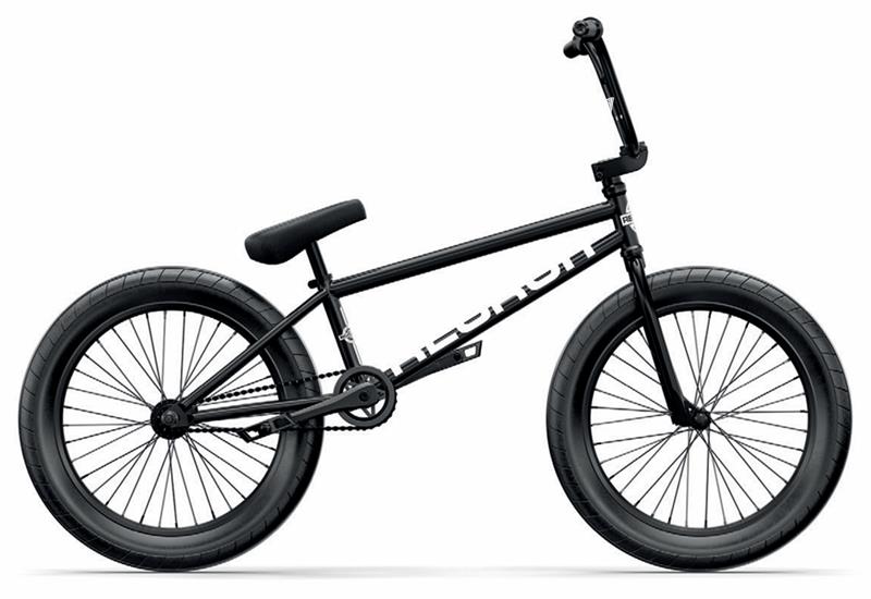 United Recruit 16" Gloss Black