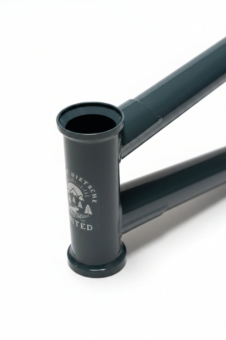 United Pro Model Frame Marius Edition Dark Grey