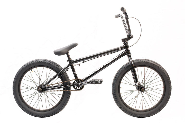 United Recruit 18.5" Gloss Black